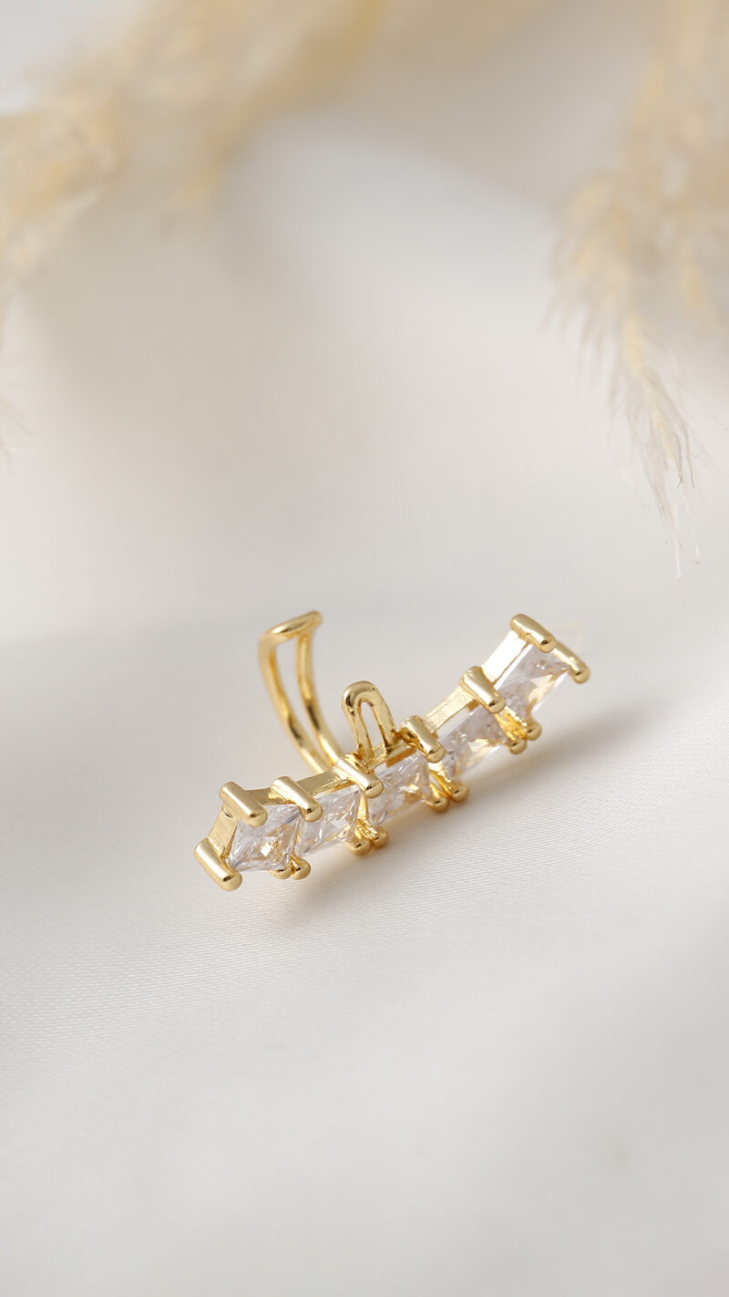 Earcuff Glow/ En Baño De Oro 24k. Marca Brazz By Roel.