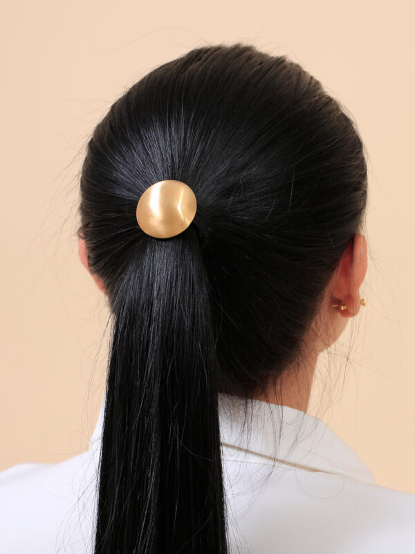 Pony Cuff/ En Baño De Oro 24k. Marca Brazz By Roel.