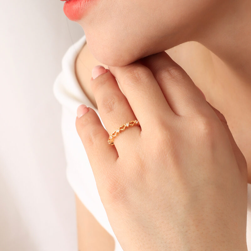 ANILLO  GRABADA EN BAÑO DE ORO