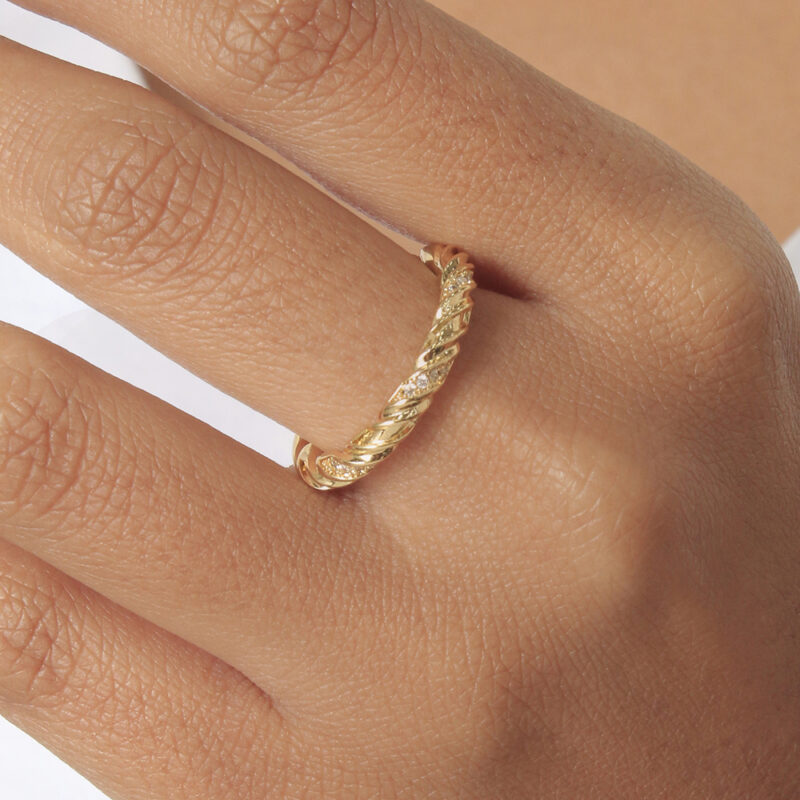 Anillo Entrelazo