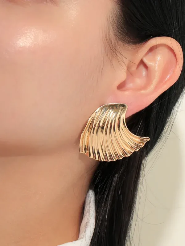 Arete Topo Figura Dorada/ En Baño De Oro 24k. Marca Brazz By Roel.