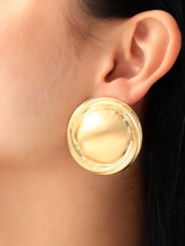 Arete Topo Circular/ En Baño De 24k. Marca Brazz By Roel.