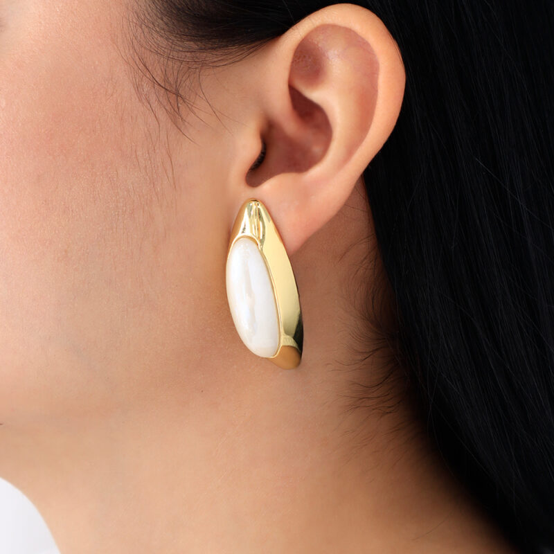 Arete Topo Dorado/ En Baño De Oro 24k. Marca Brazz By Roel.