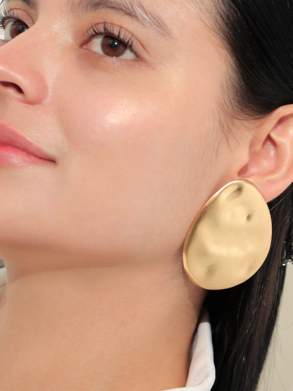 Arete Topo Dorado/ En Baño De Oro 24k. Marca Brazz By Roel.