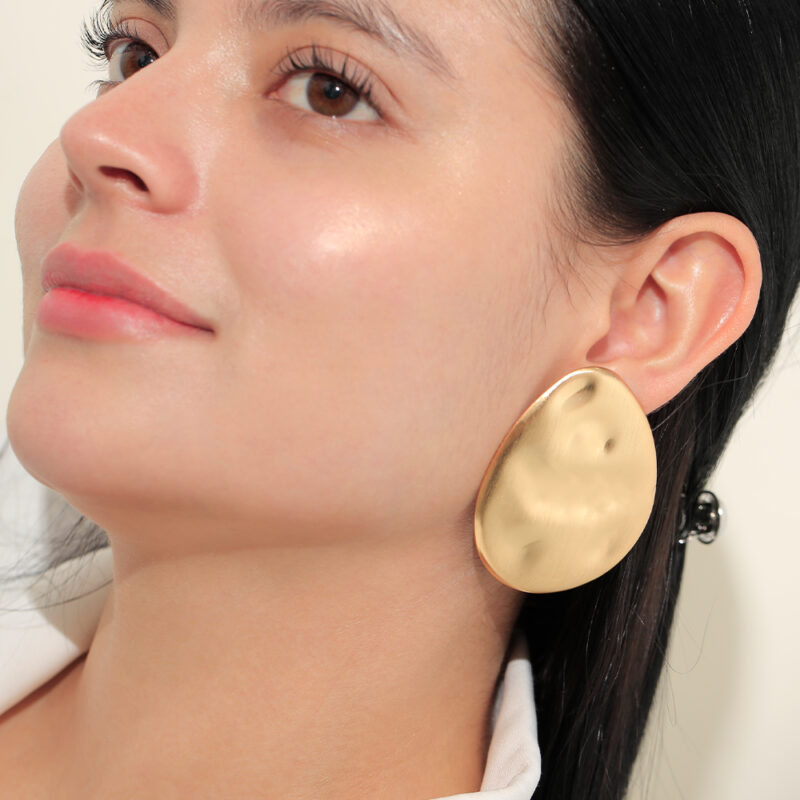 Arete Topo Dorado/ En Baño De Oro 24k. Marca Brazz By Roel.
