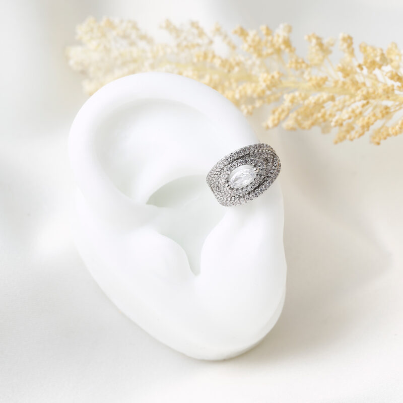 Earcuff Piedra Brillante. En Baño De Rodinado / Marca Brazz By Roel.
