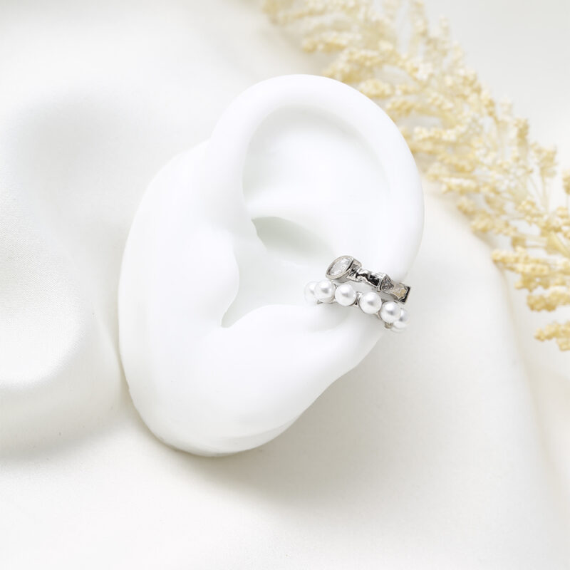 Earcuff Con Perlas. En Baño De Rodinado / Marca Brazz By Roel.